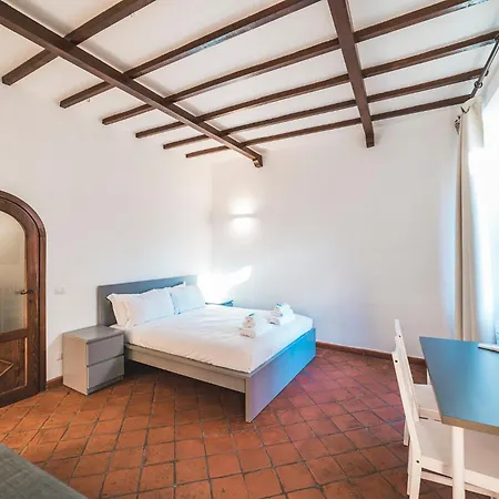 The Yellow Nest - In Trastevere 로마