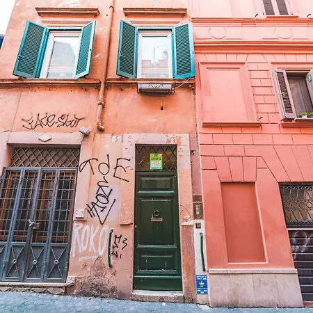 The Yellow Nest - In Trastevere 아파트 로마